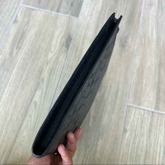 Coach L Zip Portfolio In Signature Canvas - Picture 3 of 8